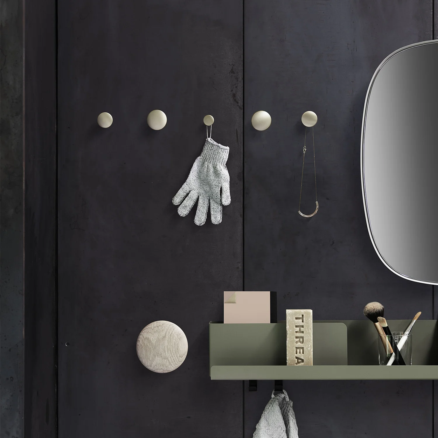 muuto | dots metal | dark green - Image 8