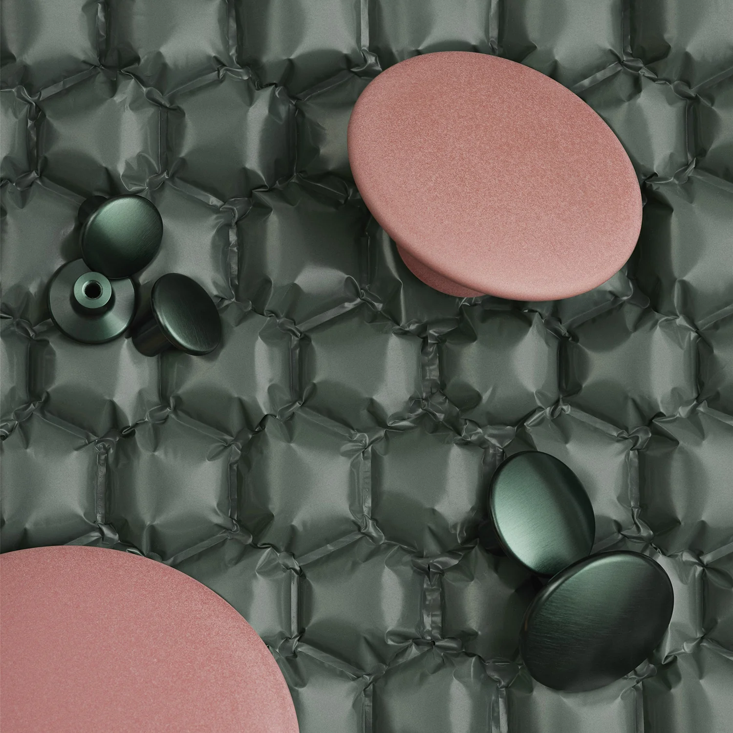 muuto | dots metal | dark green - Image 9