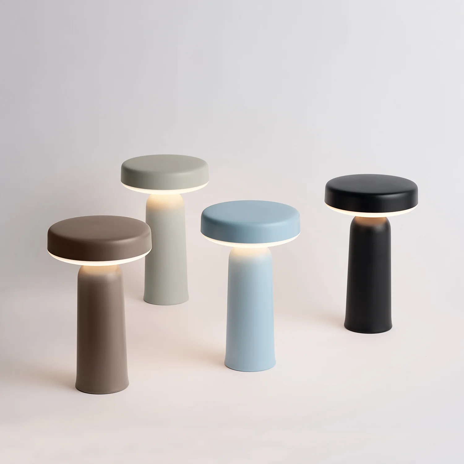 muuto | ease portable lamp | light blue - Image 6