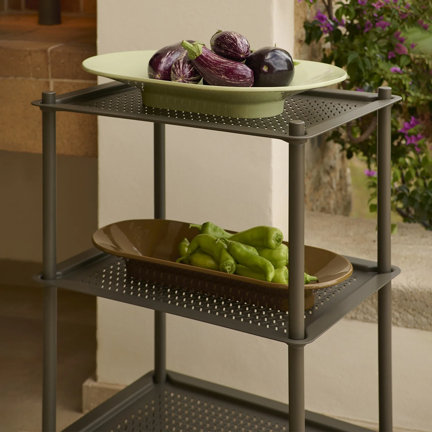 muuto | flow trolley 3 layer | taupe (indoor/outdoor) - Image 5