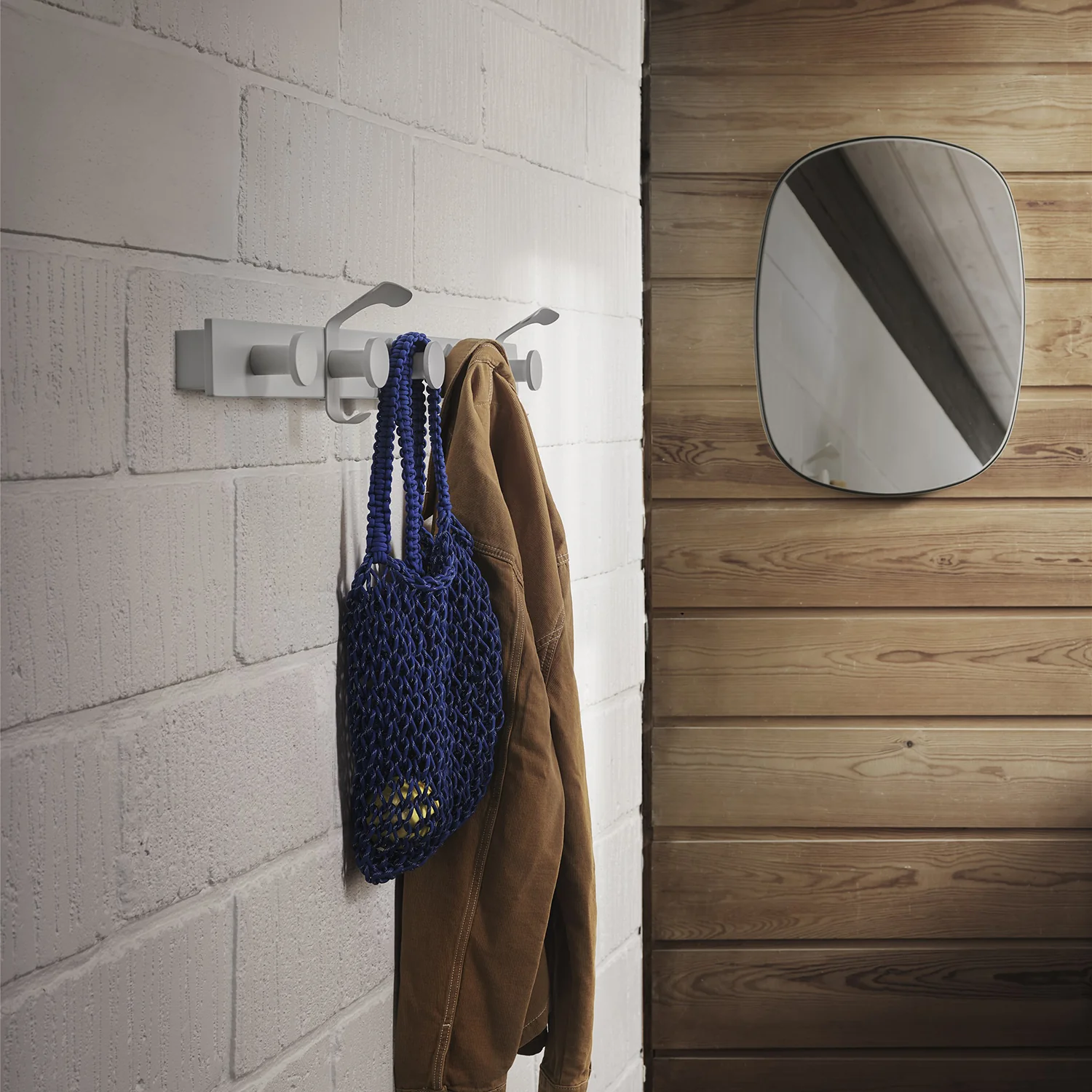 muuto | framed mirror | dark green + clear glass | small - Image 5