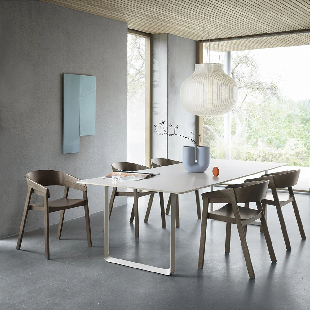 muuto | kink vase | light blue 26cm - Image 10