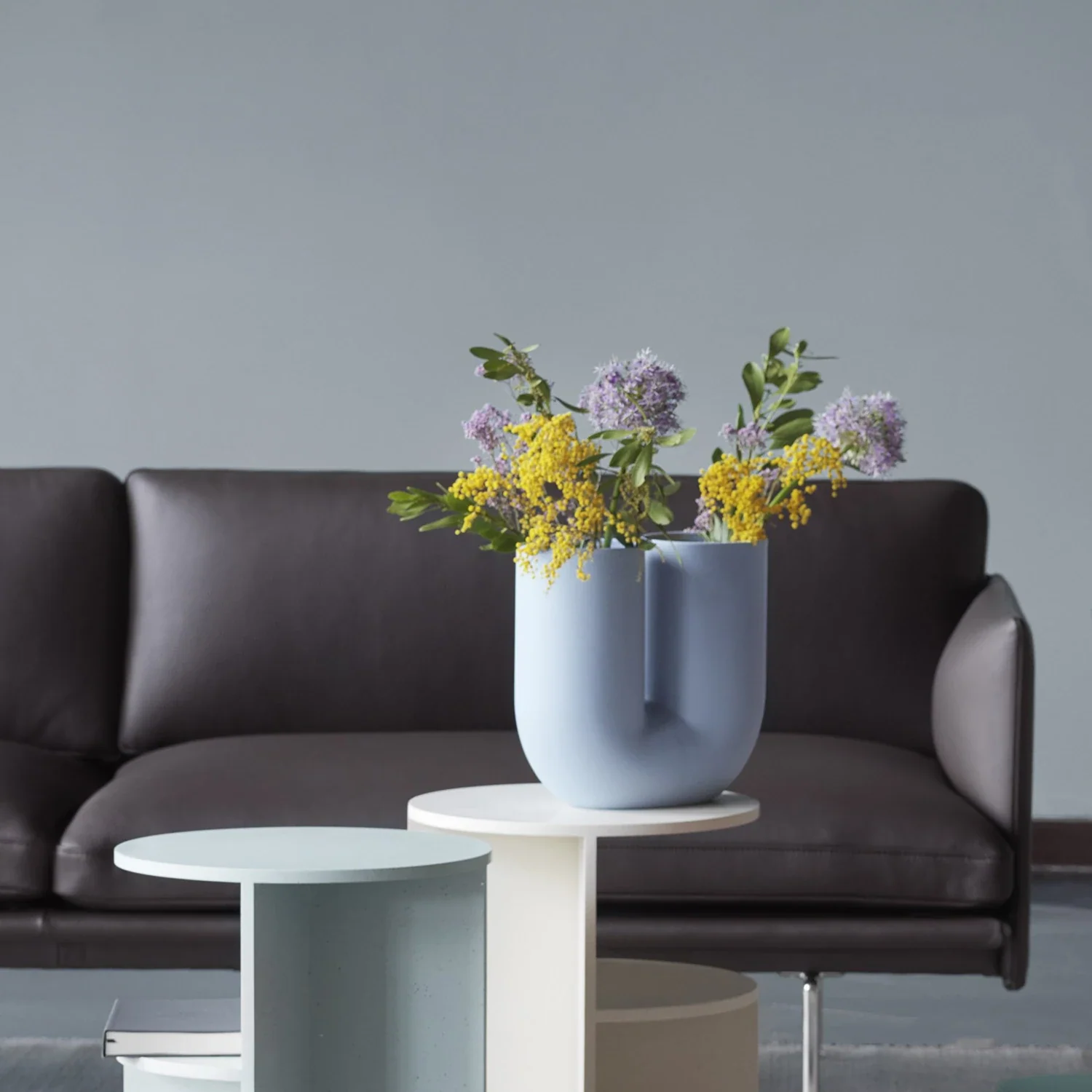 muuto | kink vase | light blue 26cm - Image 16