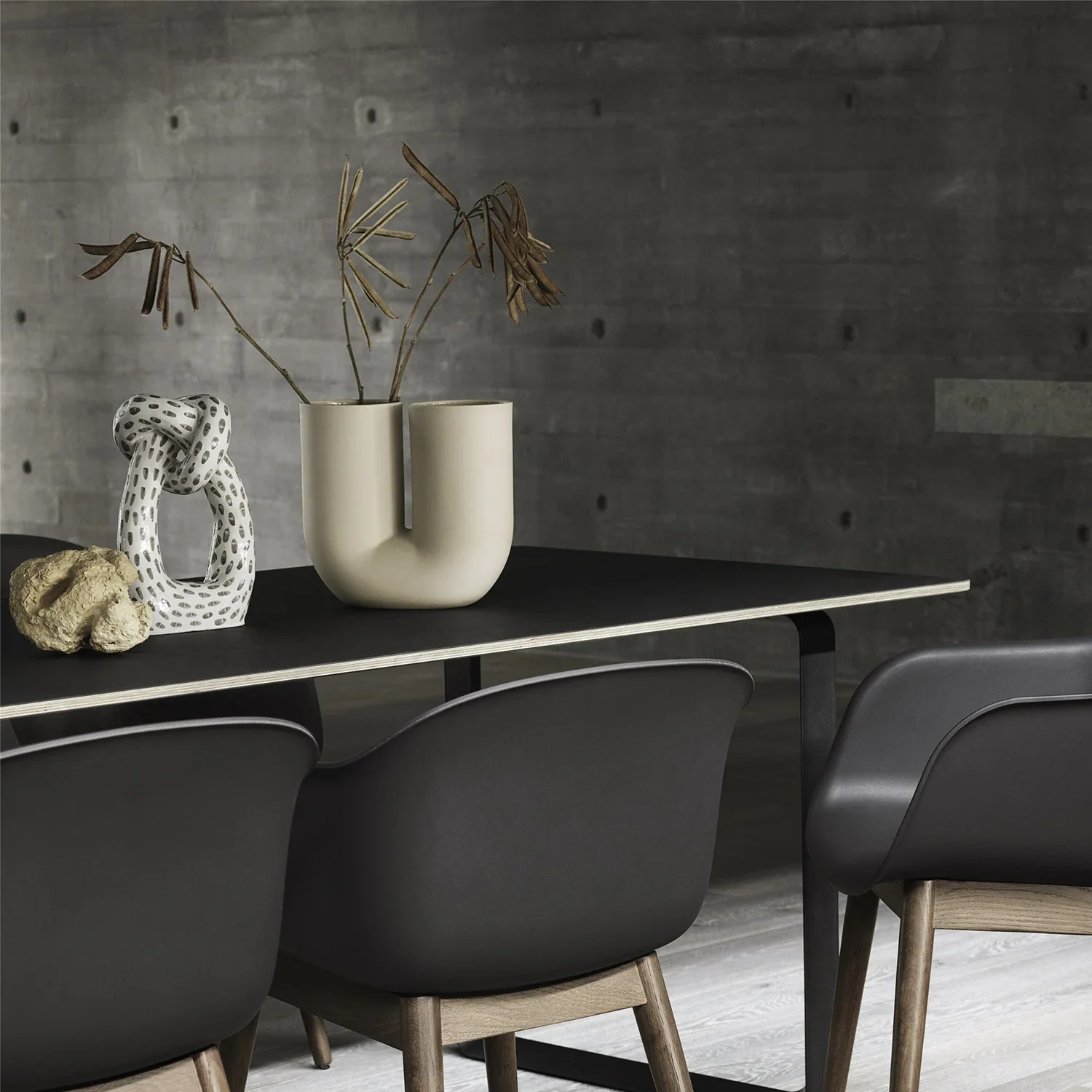 muuto | kink vase | sand 26cm - Image 11