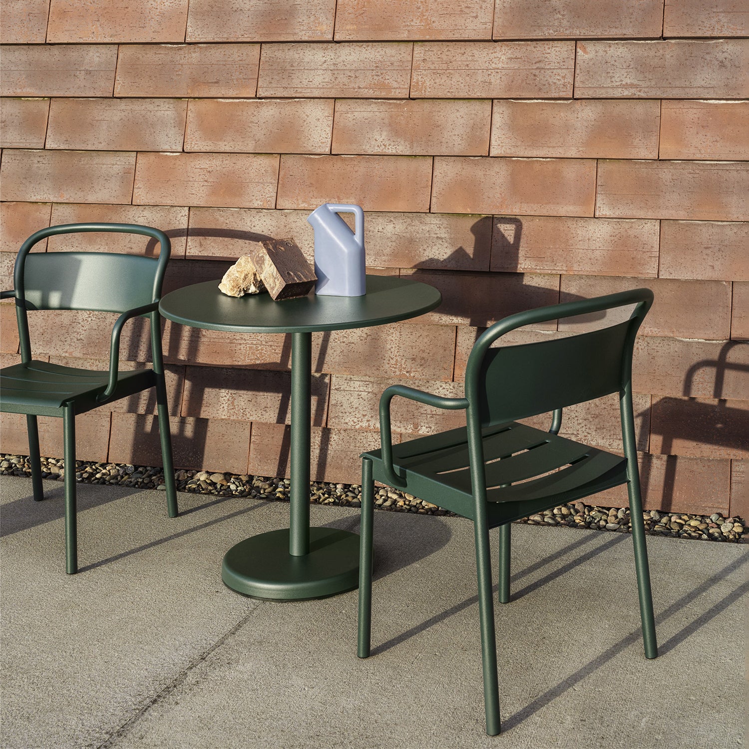muuto | linear steel armchair | dark green - Image 2