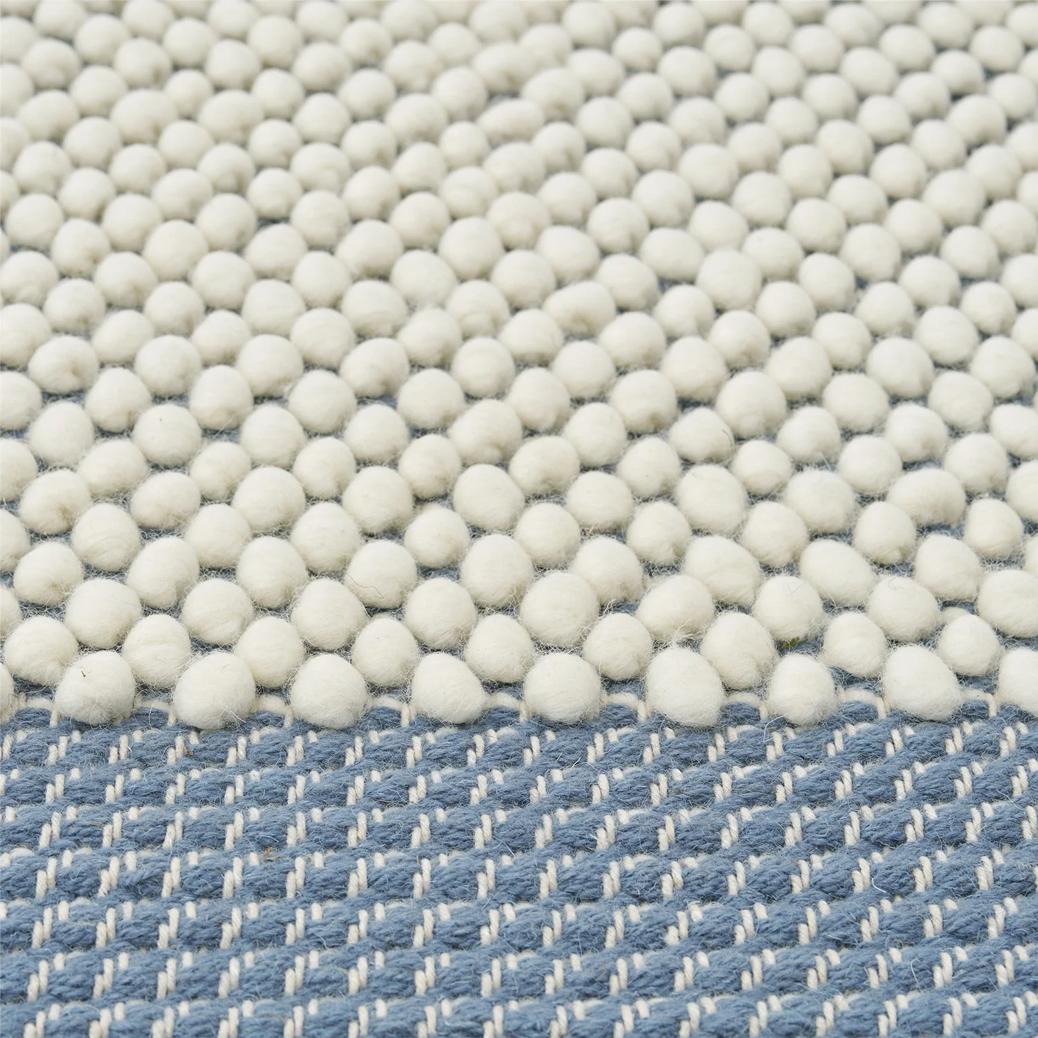 muuto | pebble wool rug | pale blue 200x300cm - Image 4
