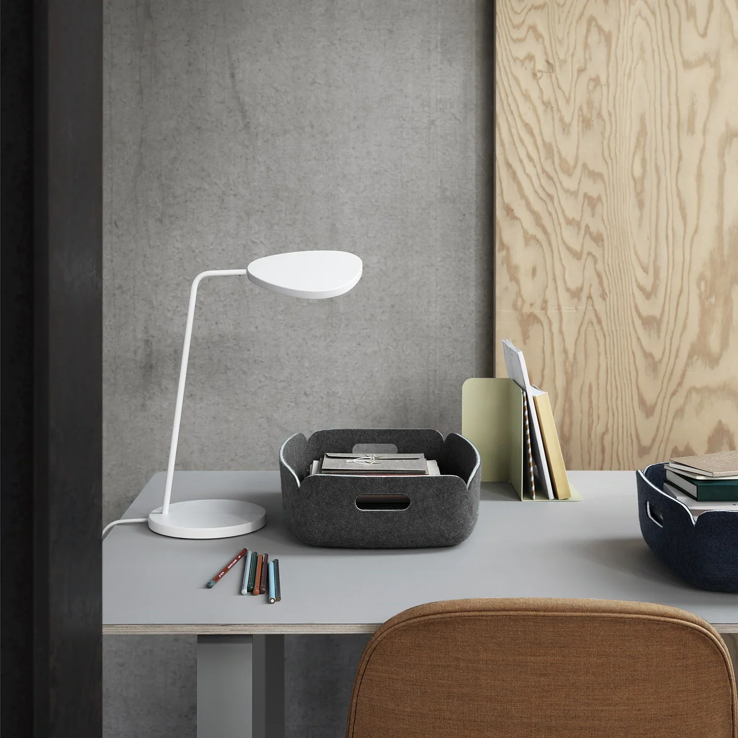 muuto | leaf table lamp | white - Image 7