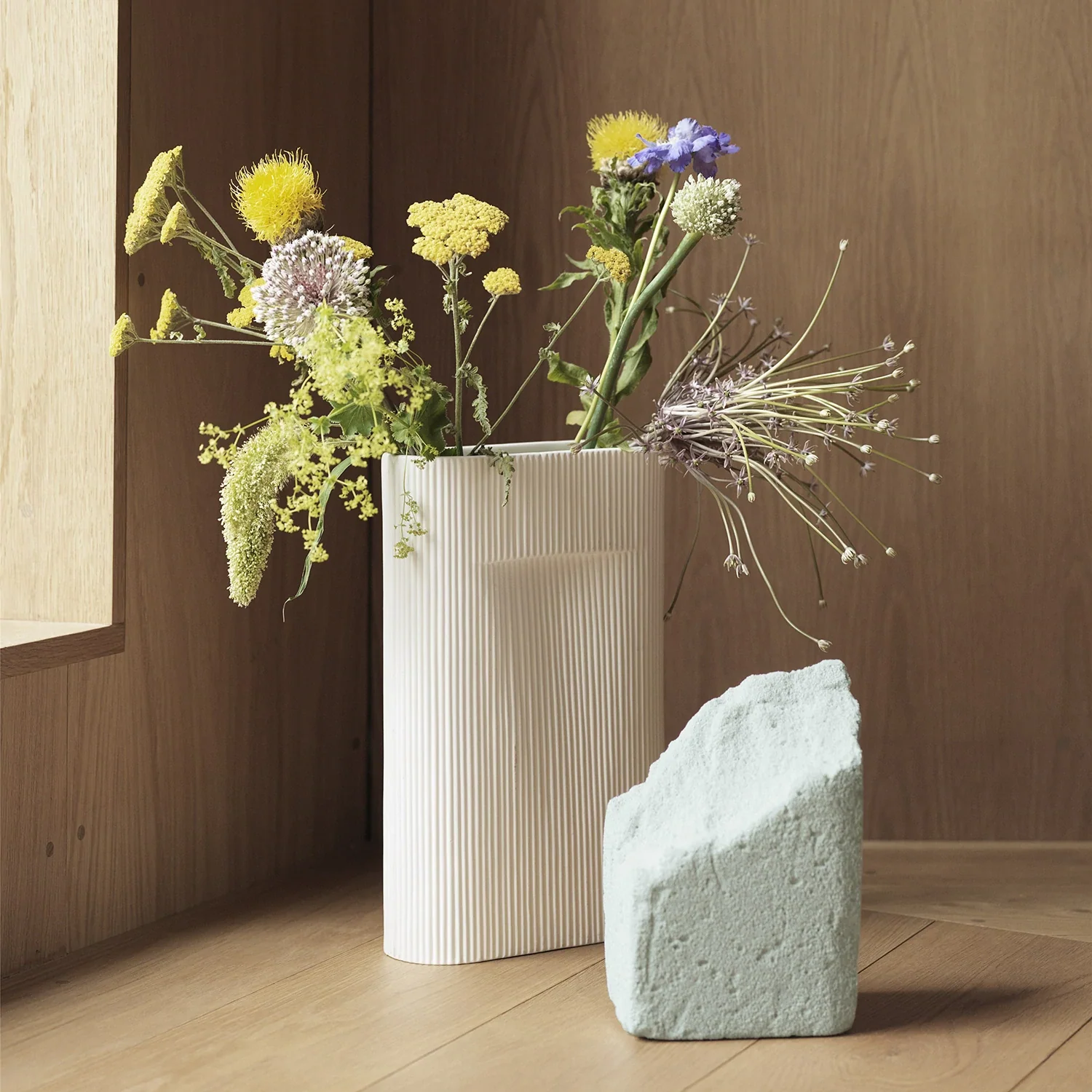 muuto | ridge vase | beige 35cm - DC - Image 4