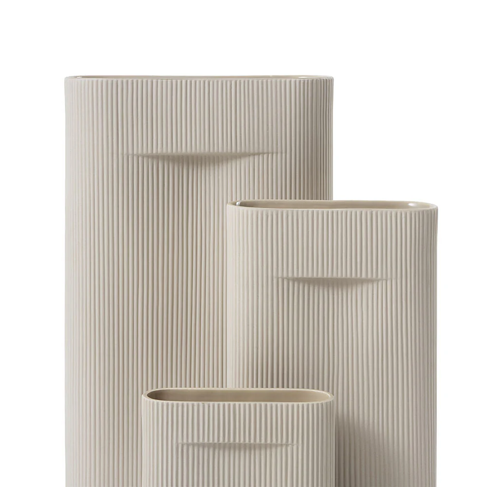 muuto | ridge vase | beige 48.5cm - DC - Image 3