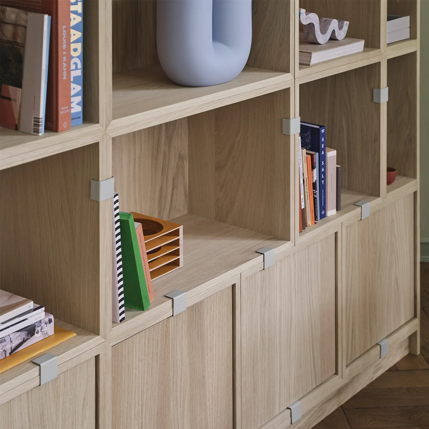 muuto | stacked storage system | plinth 131cm | oak - Image 4
