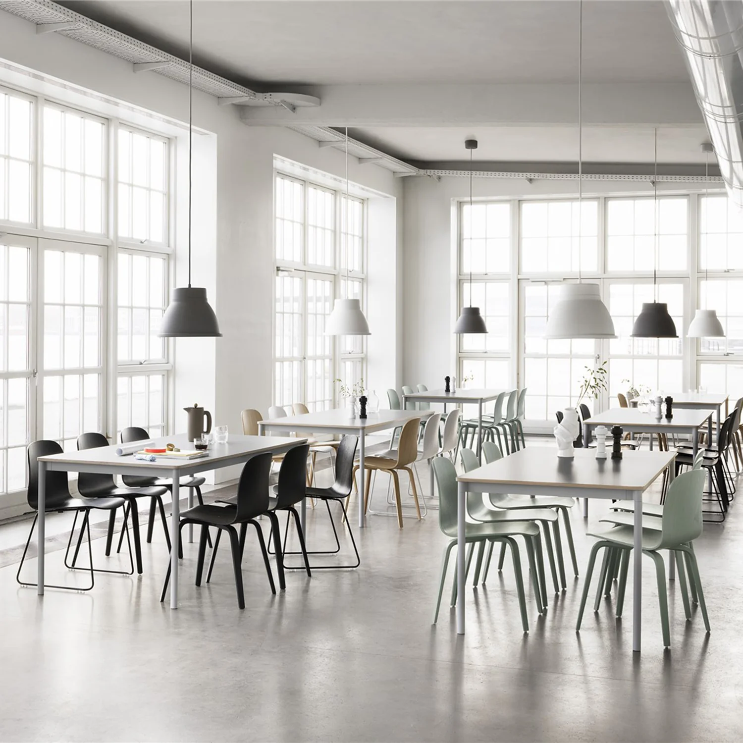 muuto | visu chair | sled base | black ~ DC - Image 4
