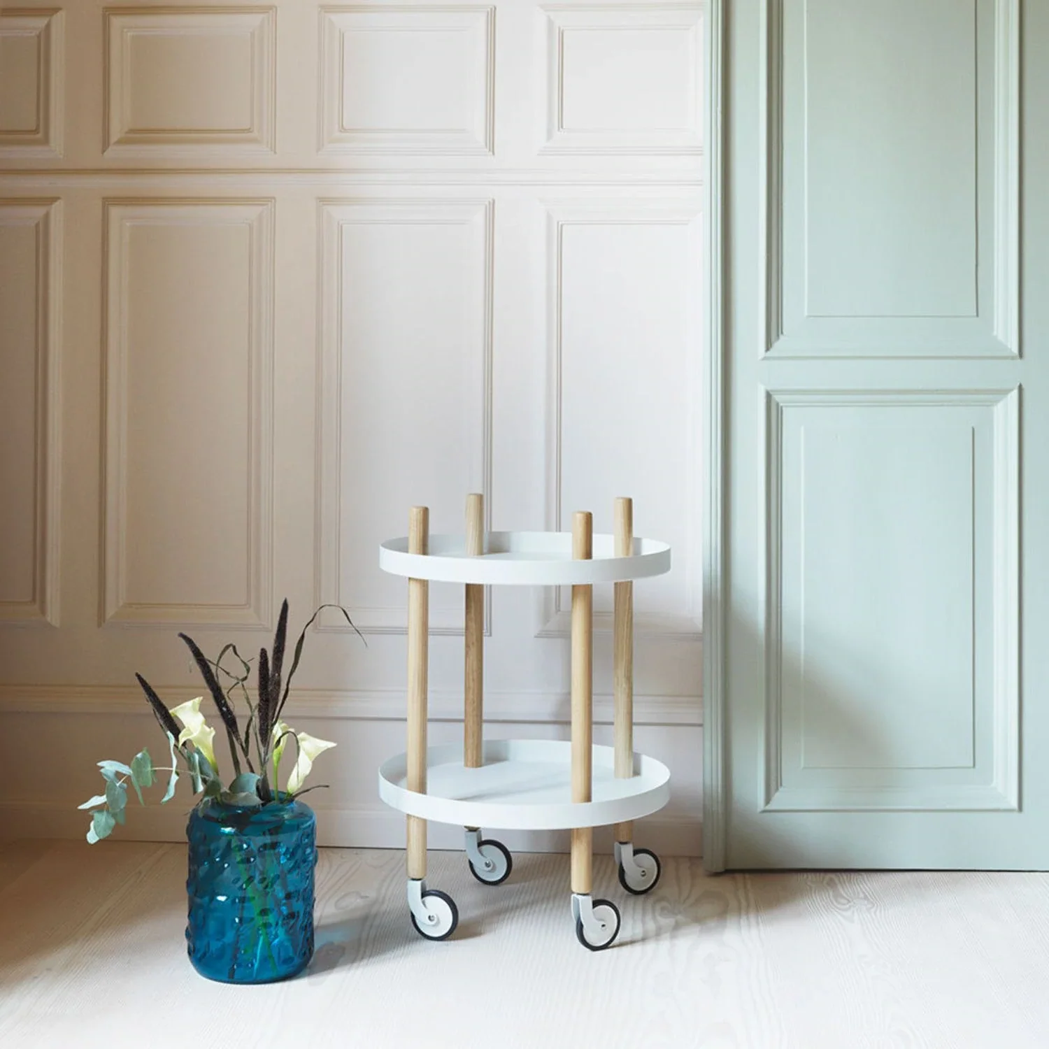 normann copenhagen | block table round | white - Image 10