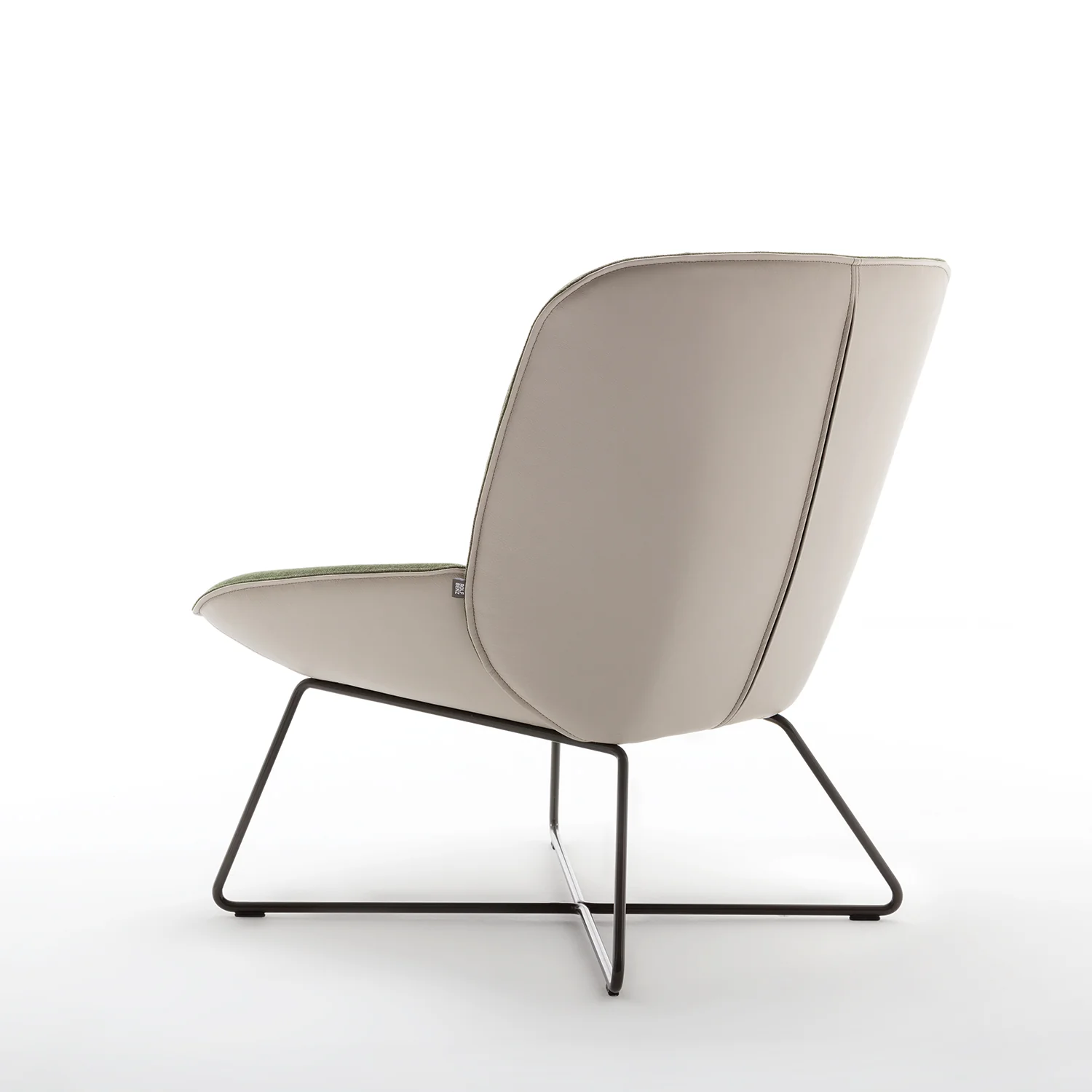 rolf benz | 383 armchair | leather beige grey 42.402 + umbra grey frame - Image 22
