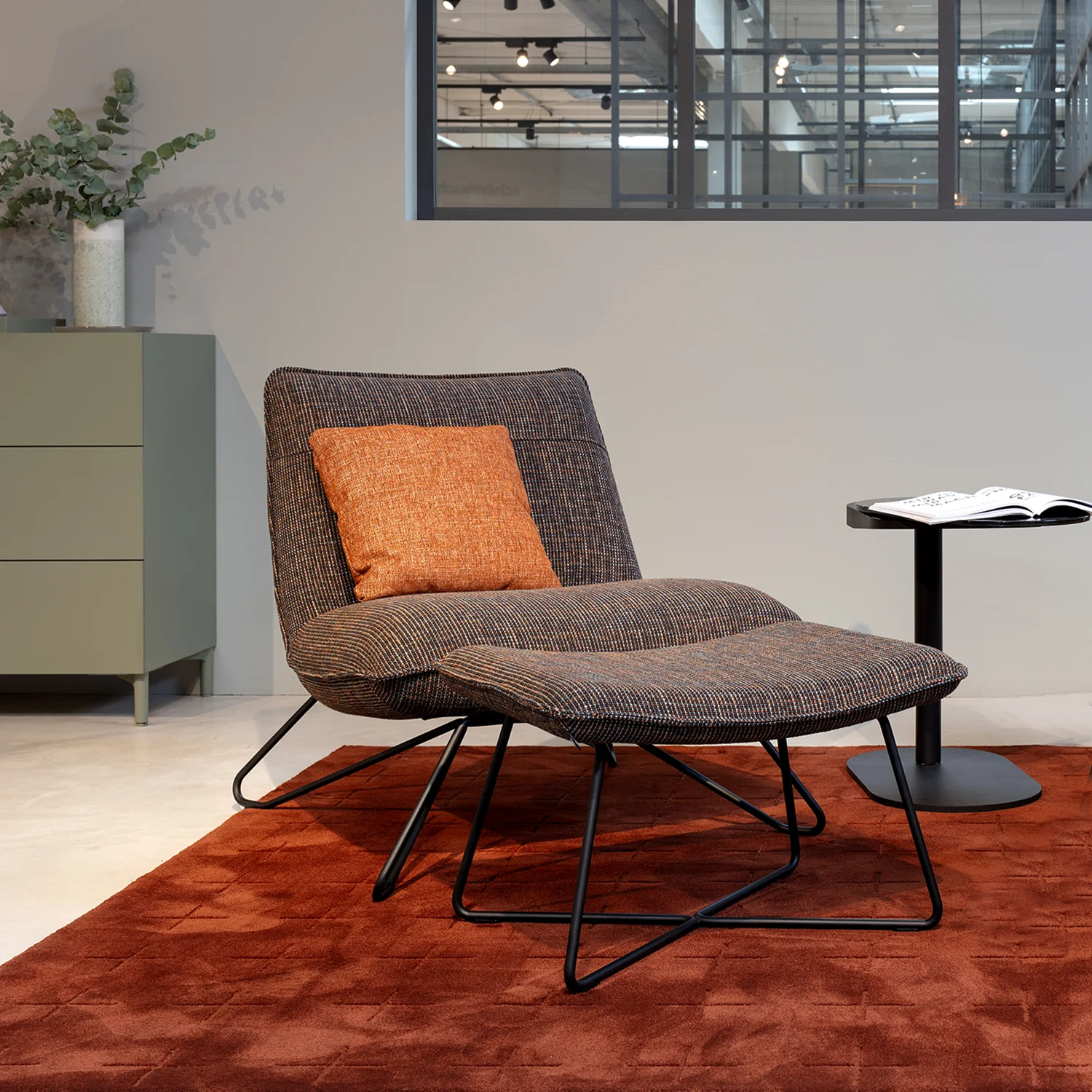 rolf benz | 383 footstool | leather beige grey 42.402 + umbra grey frame - Image 12