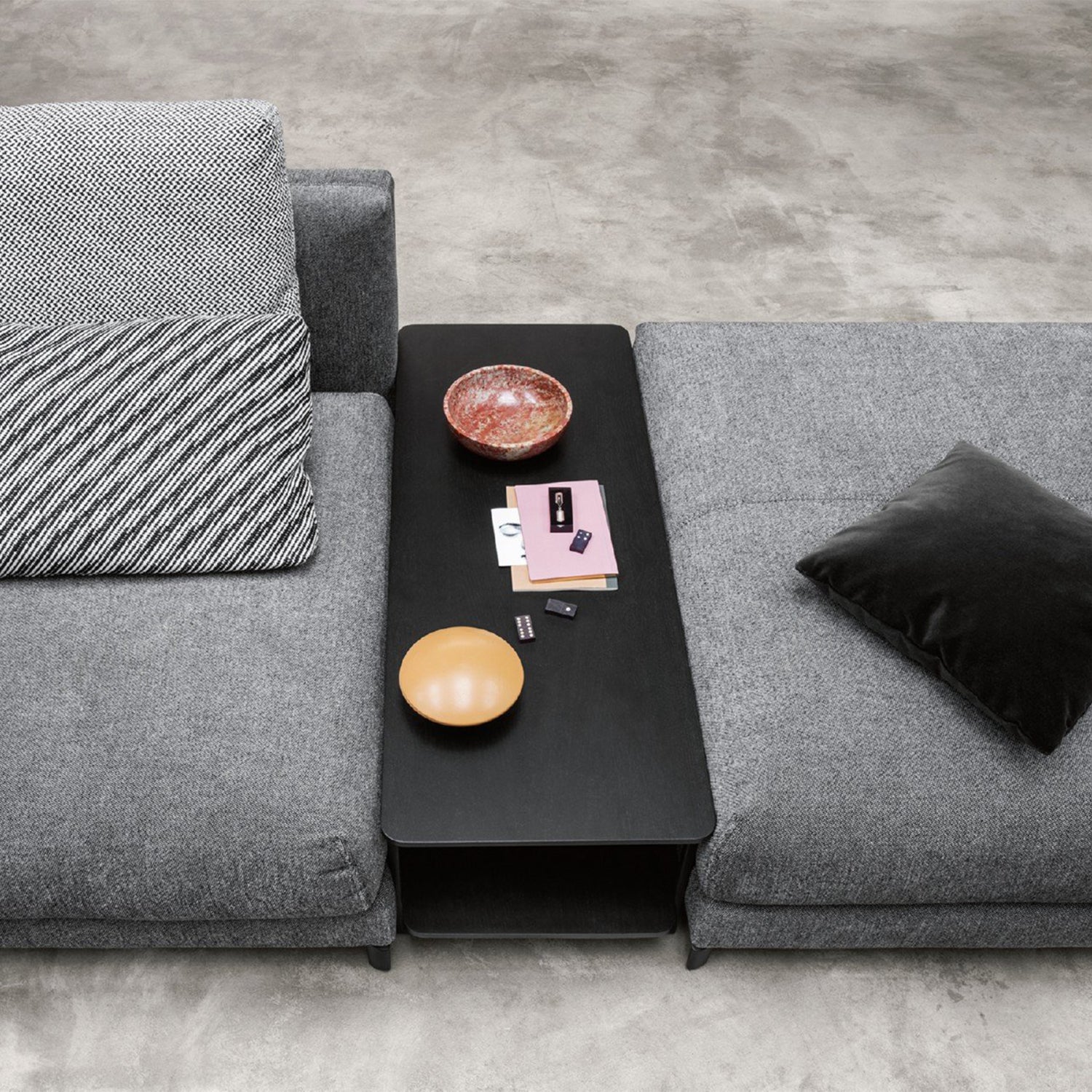 rolf benz | 987 coffee table | stone graphite brown + american walnut + marrone metallic frame - Image 14