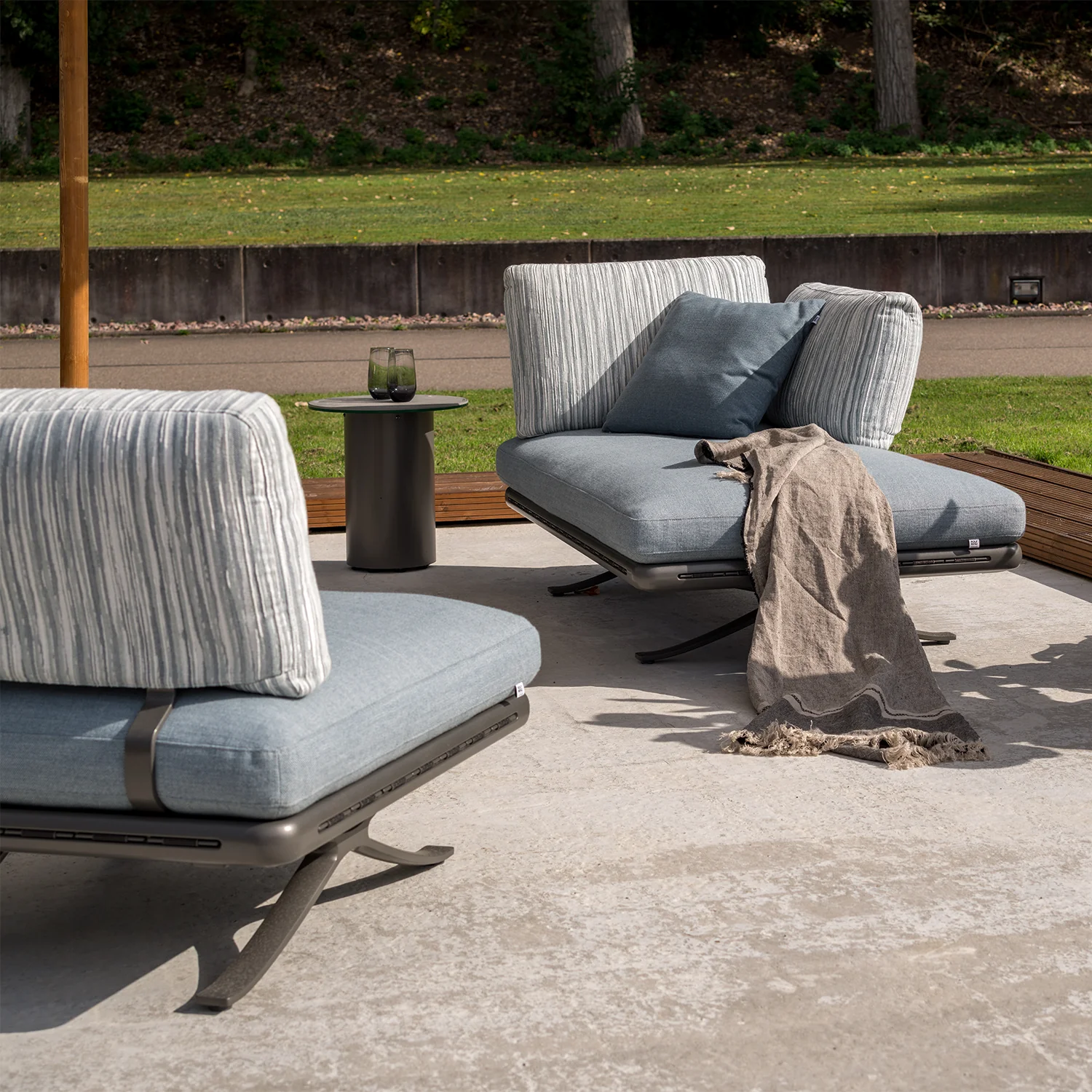 rolf benz | yoko 219 outdoor sofa | anthracite - Image 19