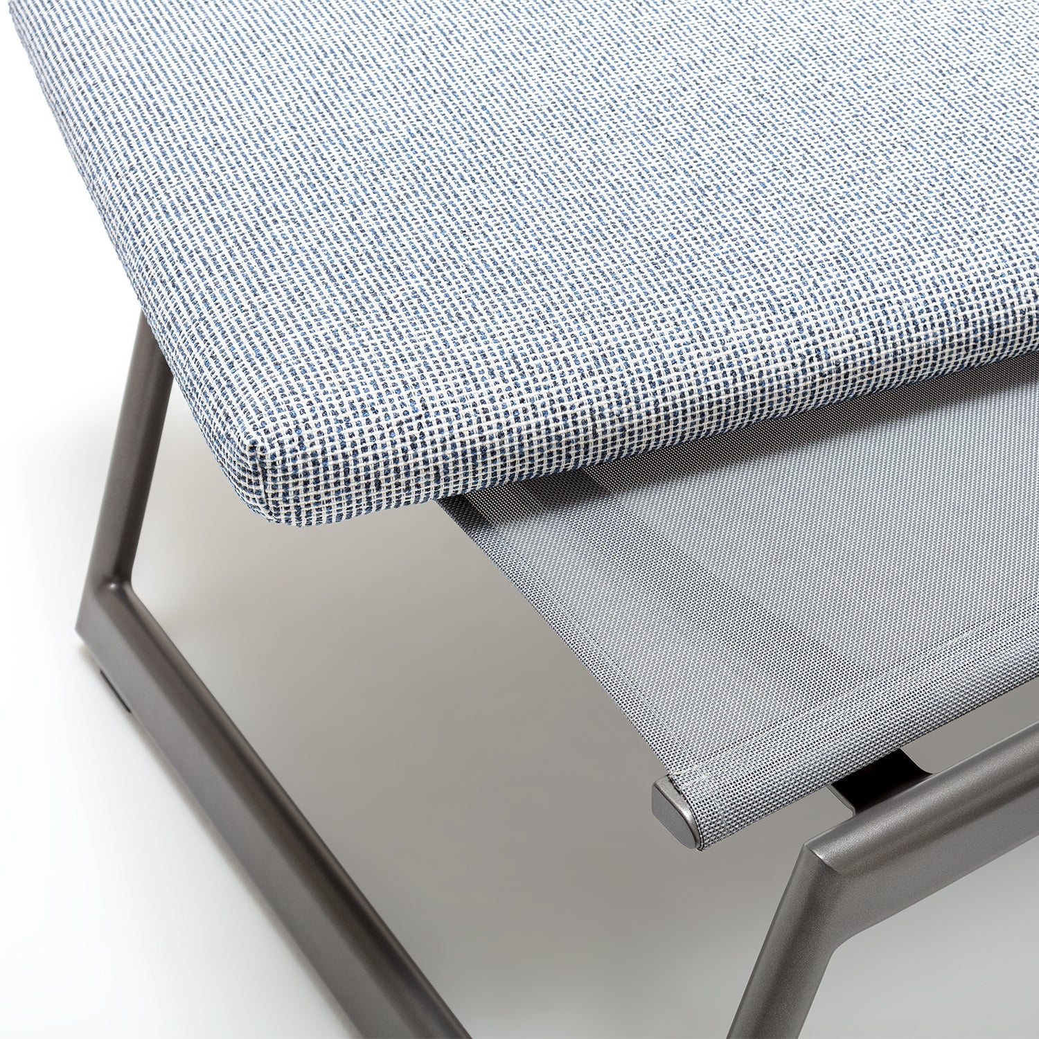 rolf benz | yoko outdoor sun lounger | anthracite - Image 8