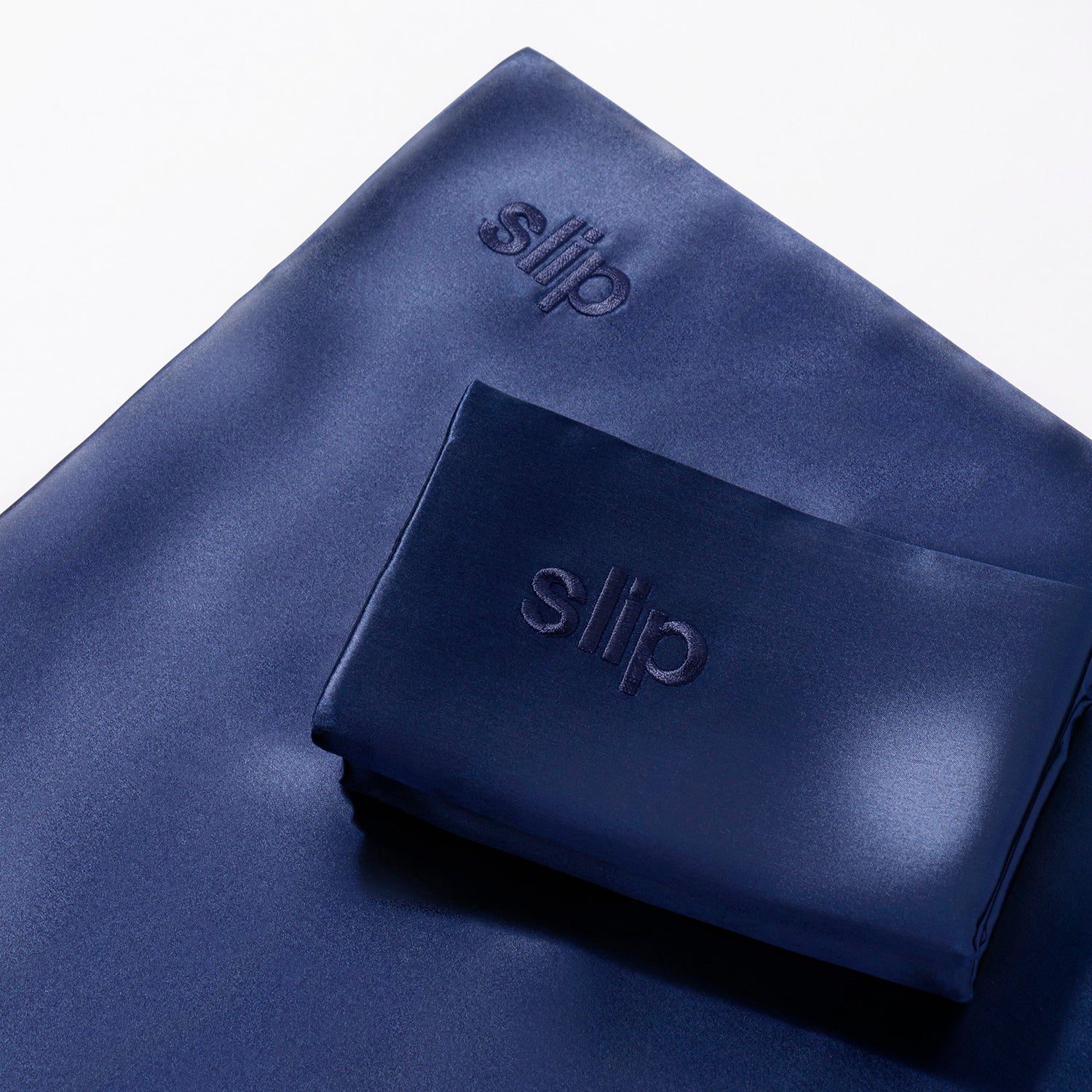 slip | silk pillowcase | navy - Image 3