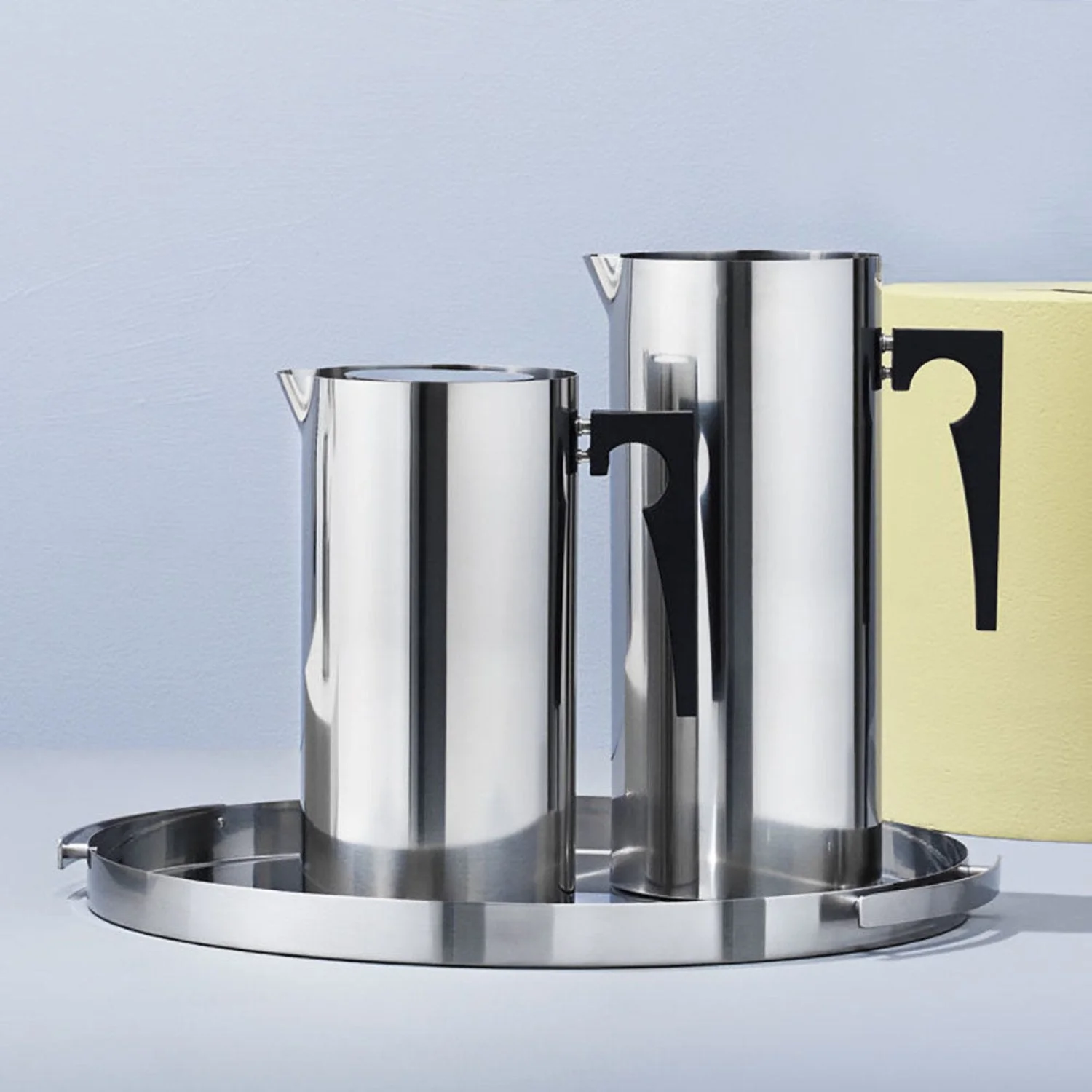 stelton | arne jacobsen cylinda line | jug with ice lip - Image 3