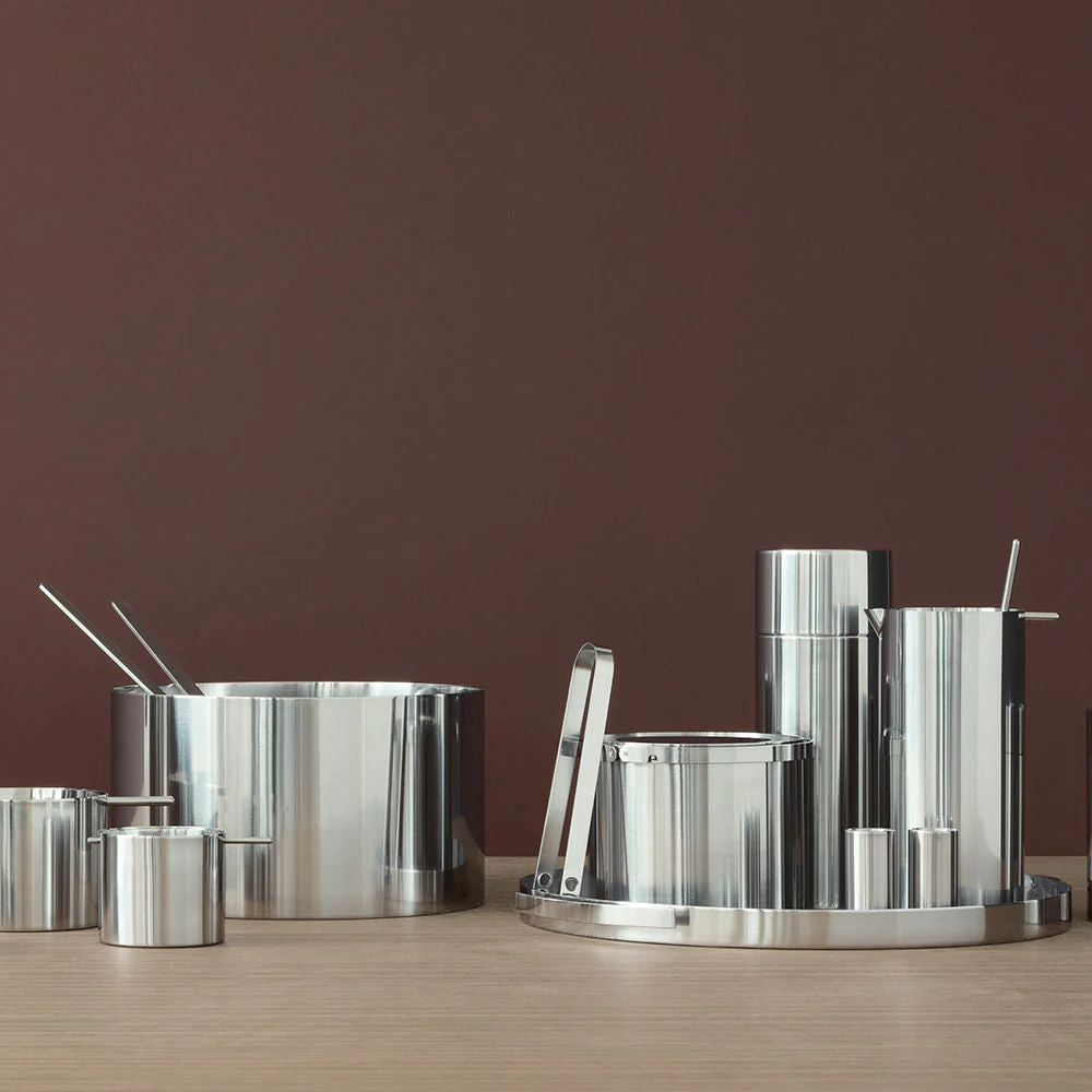 stelton | arne jacobsen cylinda line | jug with ice lip - Image 6