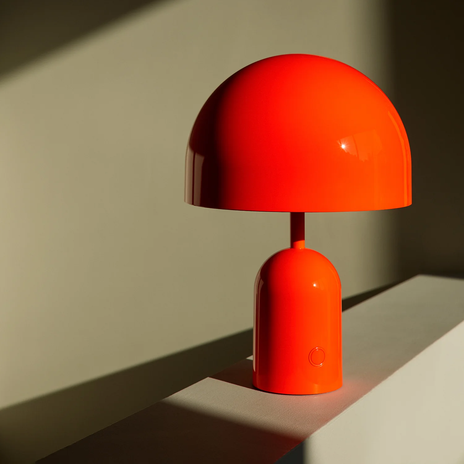 tom dixon | bell portable lamp | fluro - LC - Image 15