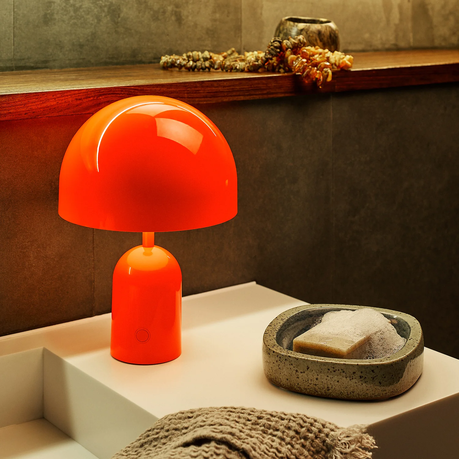 tom dixon | bell portable lamp | fluro - LC - Image 6