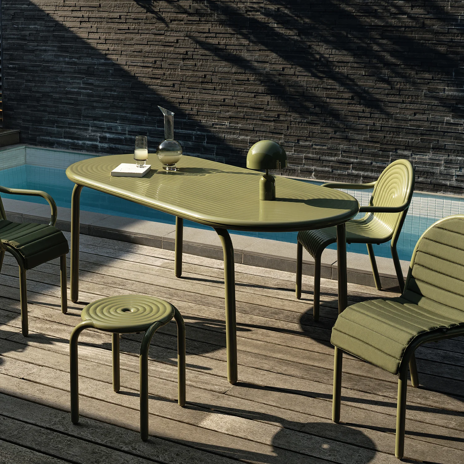 tom dixon | bell portable lamp | moss - LC - Image 10