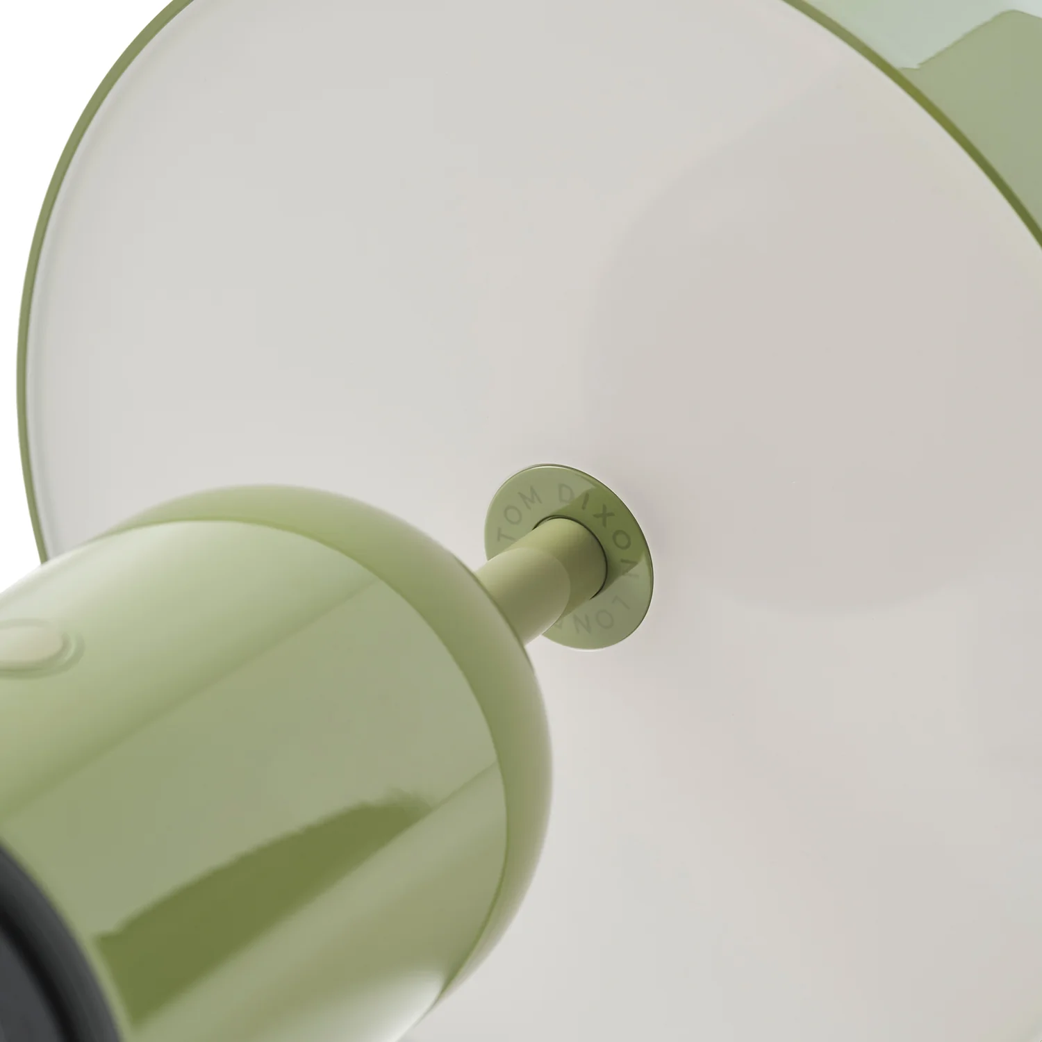 tom dixon | bell portable lamp | moss - LC - Image 5
