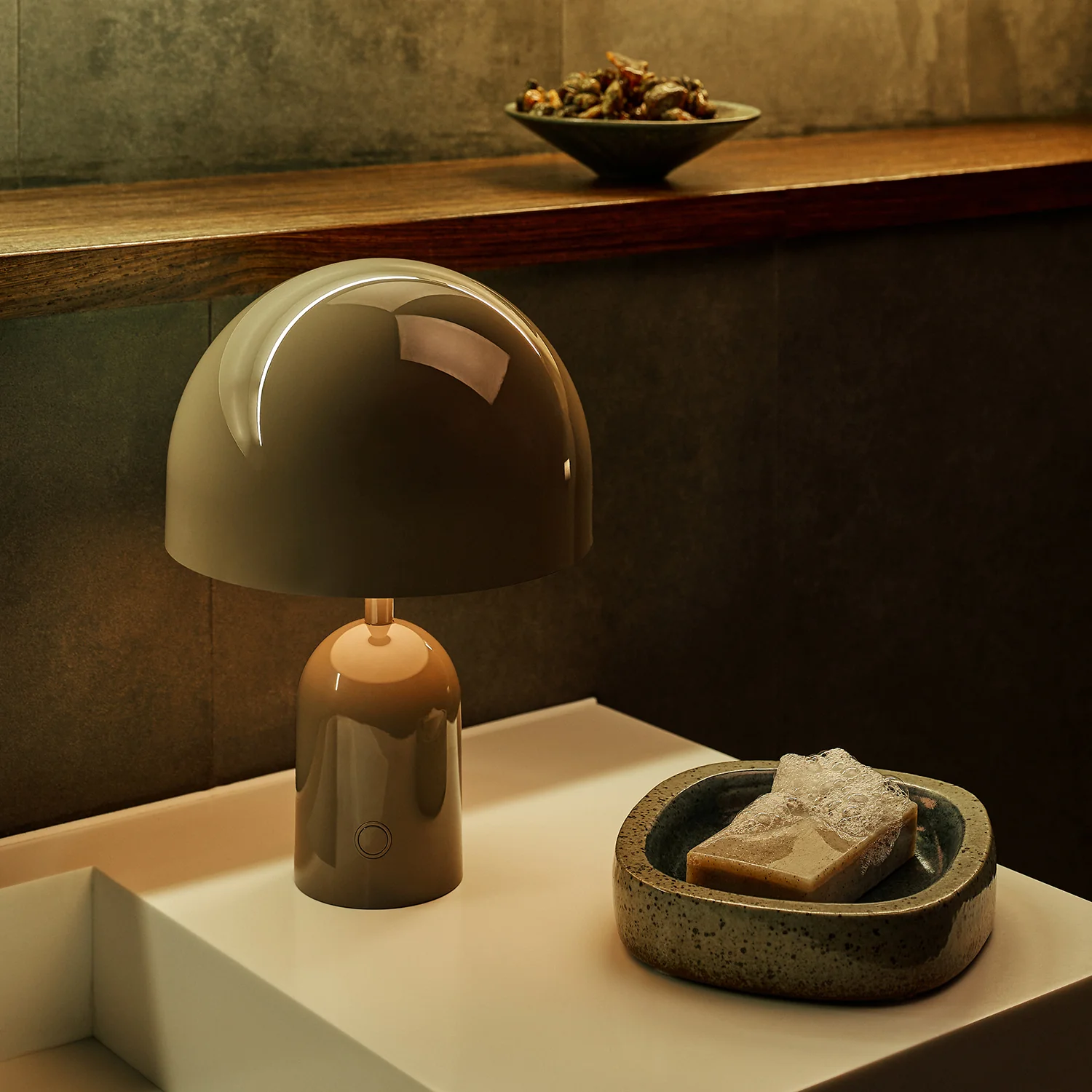tom dixon | bell portable lamp | taupe - LC - Image 14