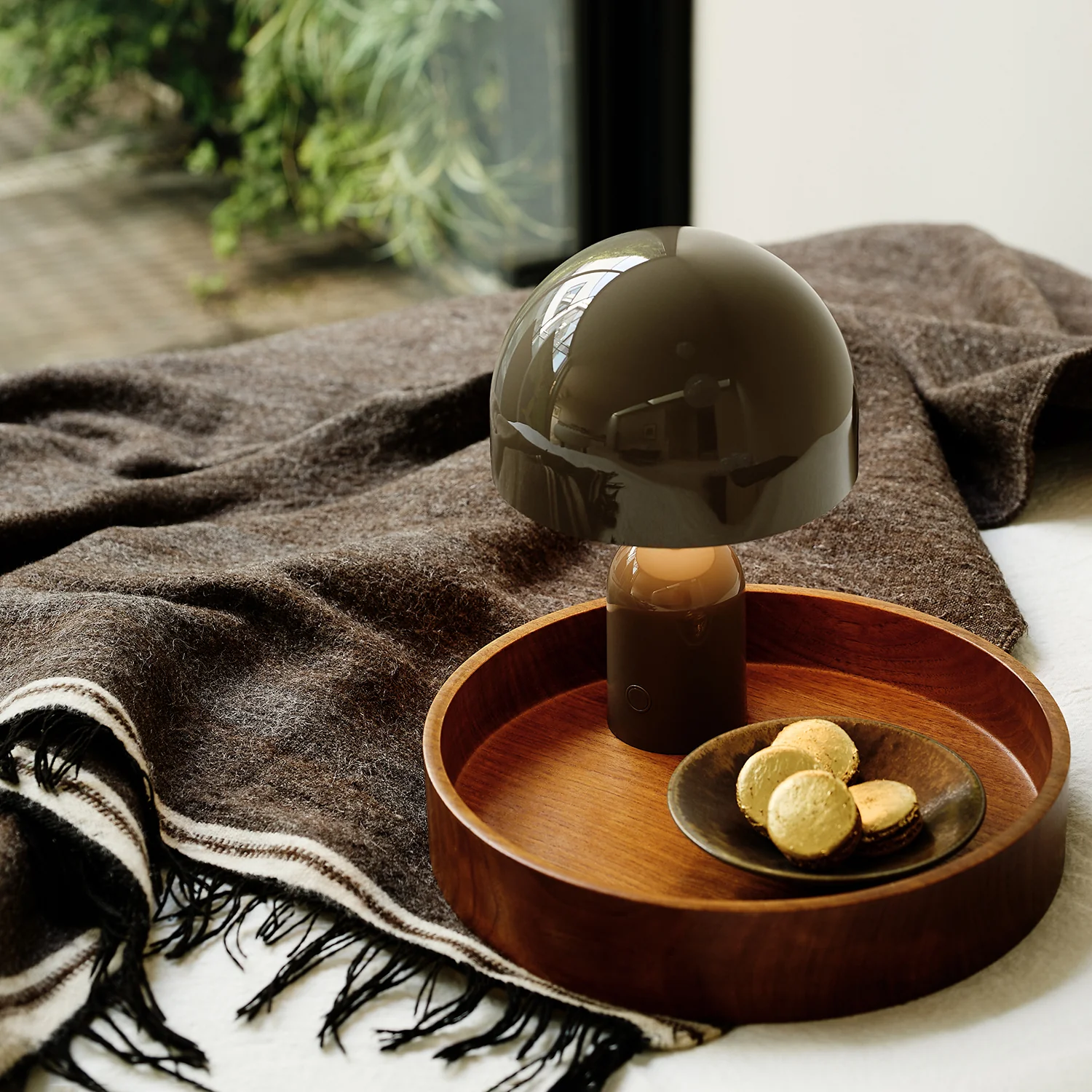 tom dixon | bell portable lamp | taupe - LC - Image 15