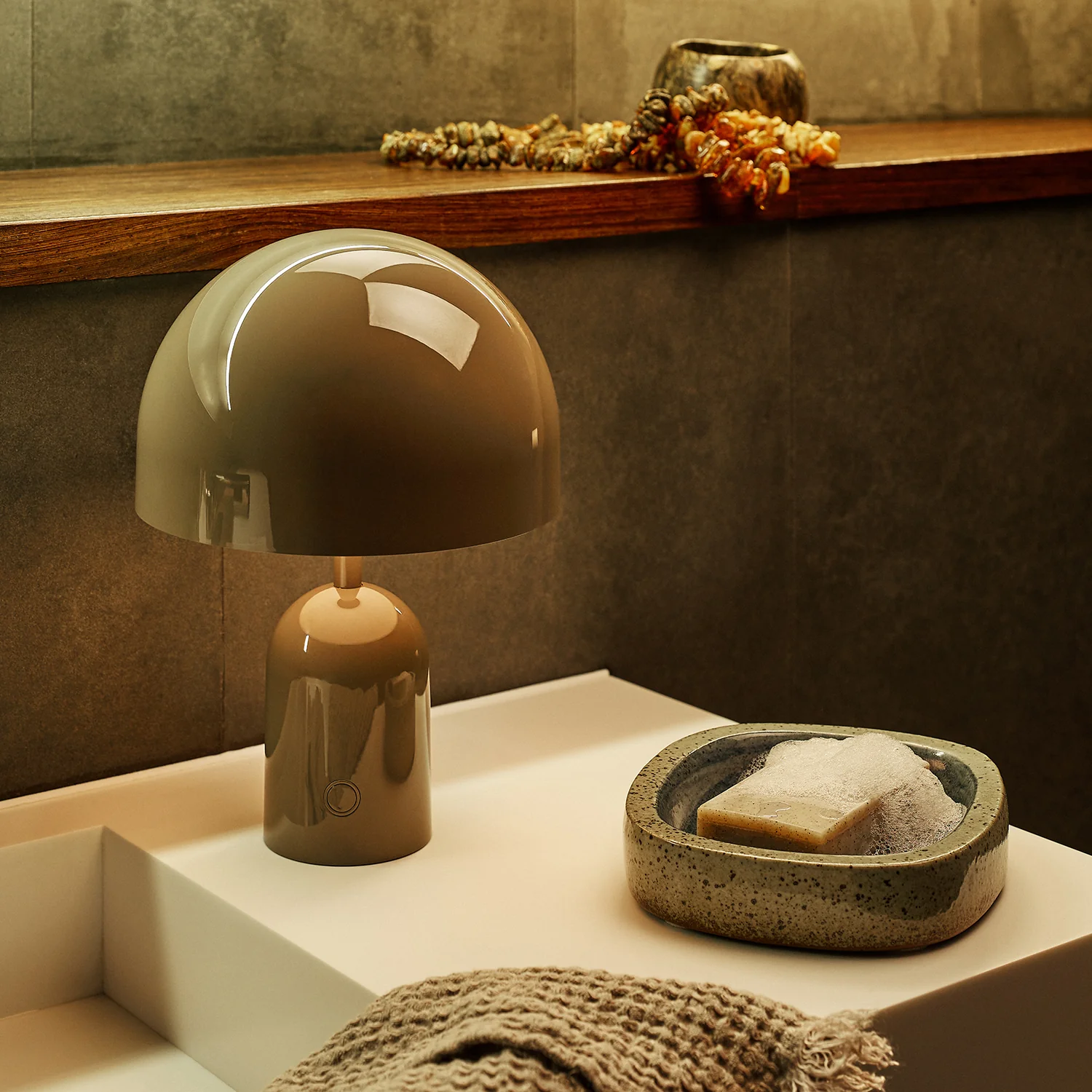tom dixon | bell portable lamp | taupe - LC - Image 8
