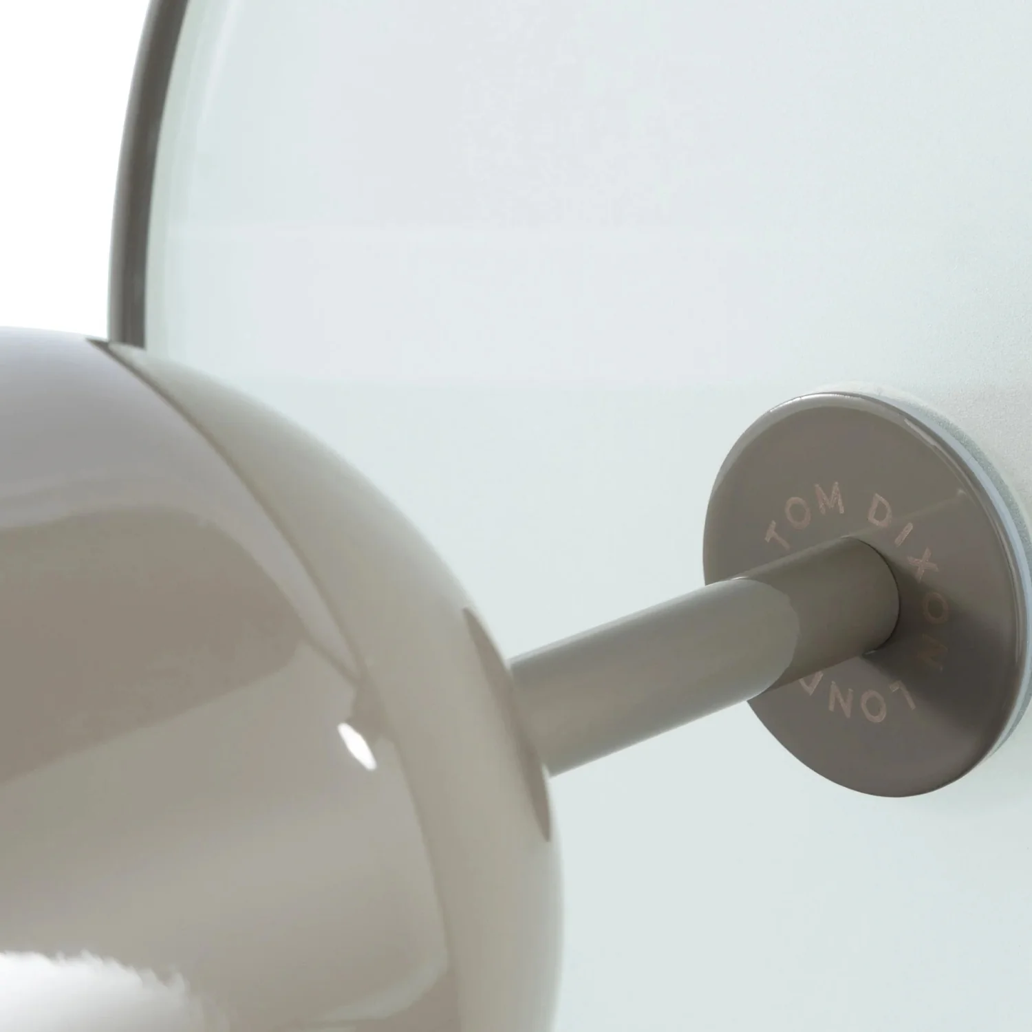 tom dixon | bell table lamp | taupe - LC - Image 4