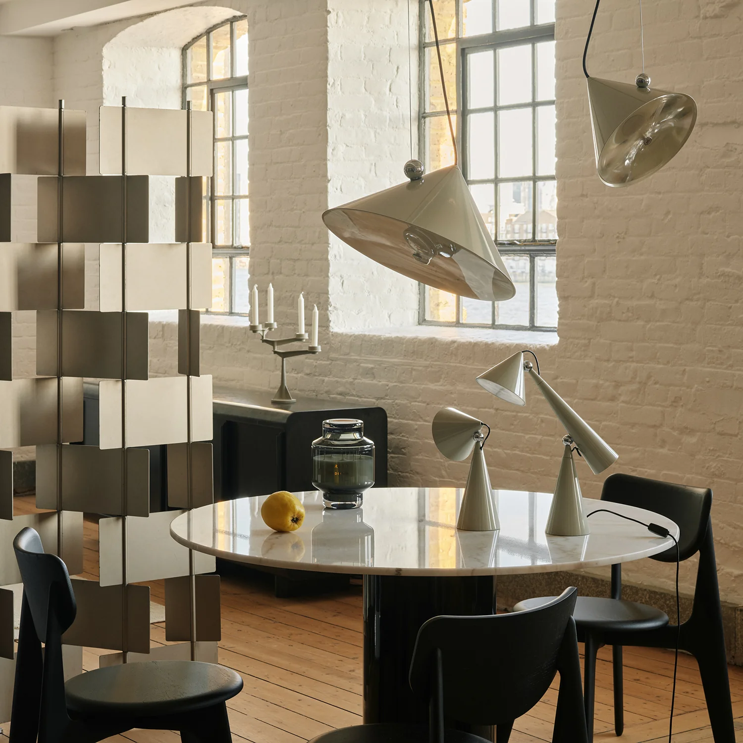 tom dixon | pose portable lamp | putty - LC - Image 11