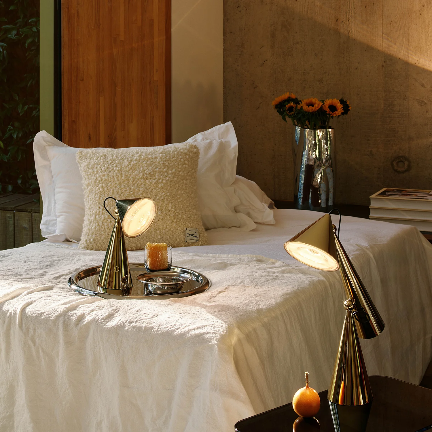 tom dixon | pose task light | gold - LC - Image 6