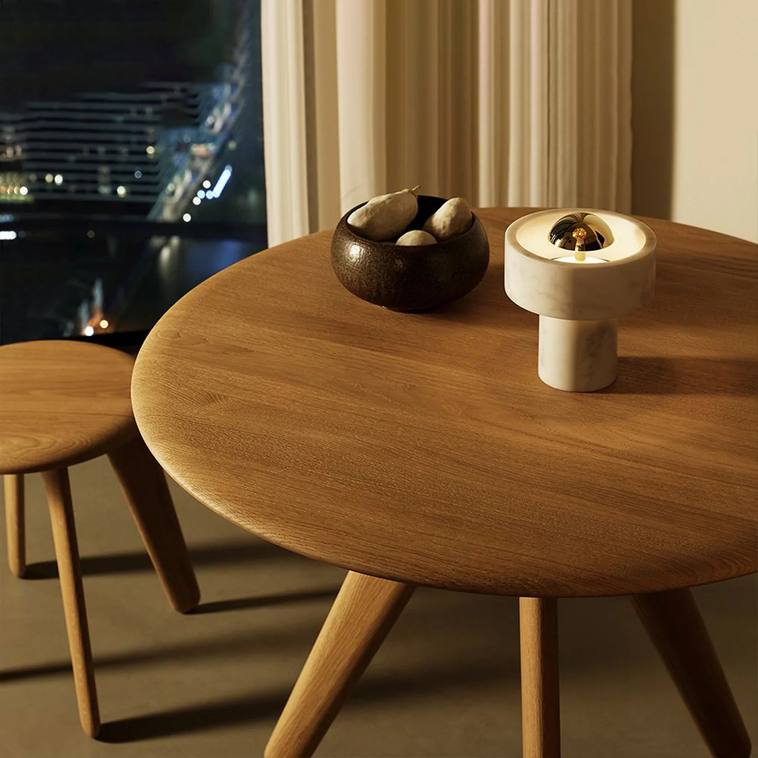 tom dixon | slab table round | natural oak 120cm - LC - Image 4