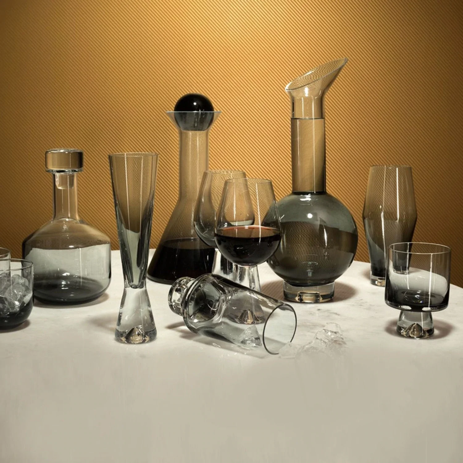 tom dixon | tank wine glass | set of 2 | black - LC - Image 7