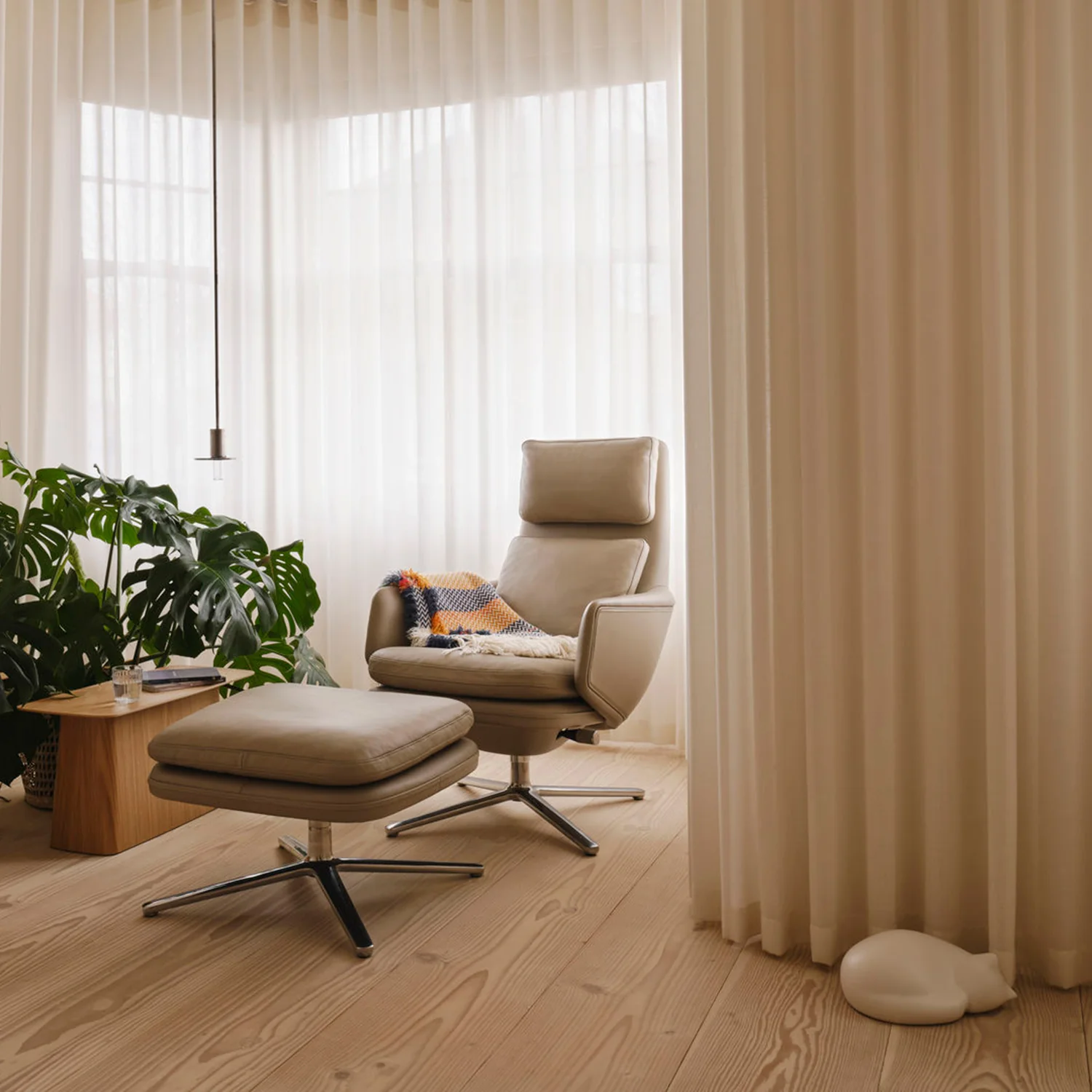 vitra | resting cat small | white - Image 2