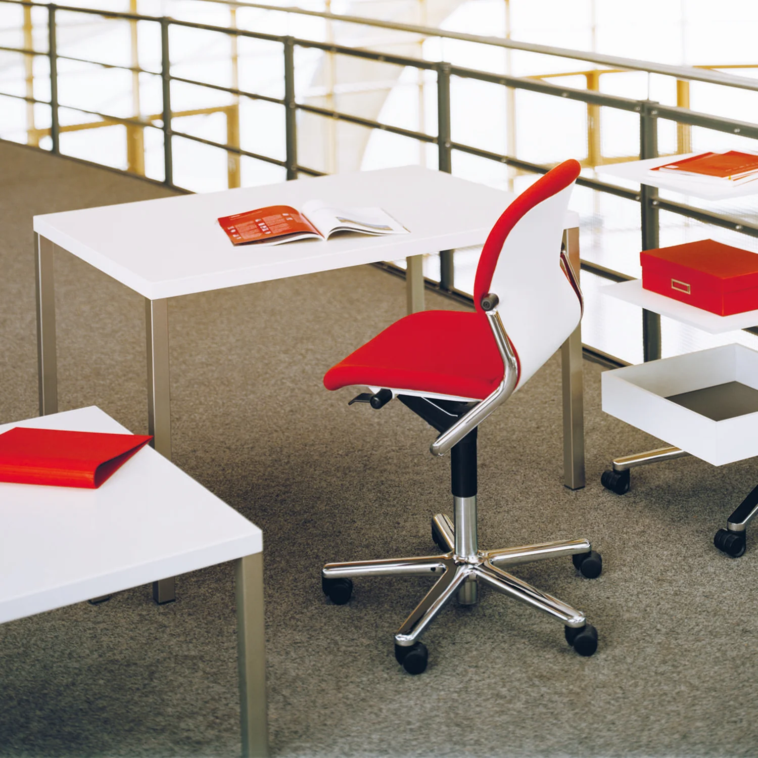 wilkhahn | FS 211/8 task chair | 5-star base + carpet castors | casa leather - Image 8