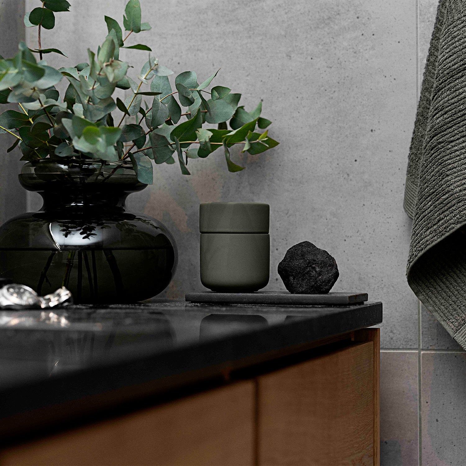 zone denmark | ume jar with lid | olive green - Image 2