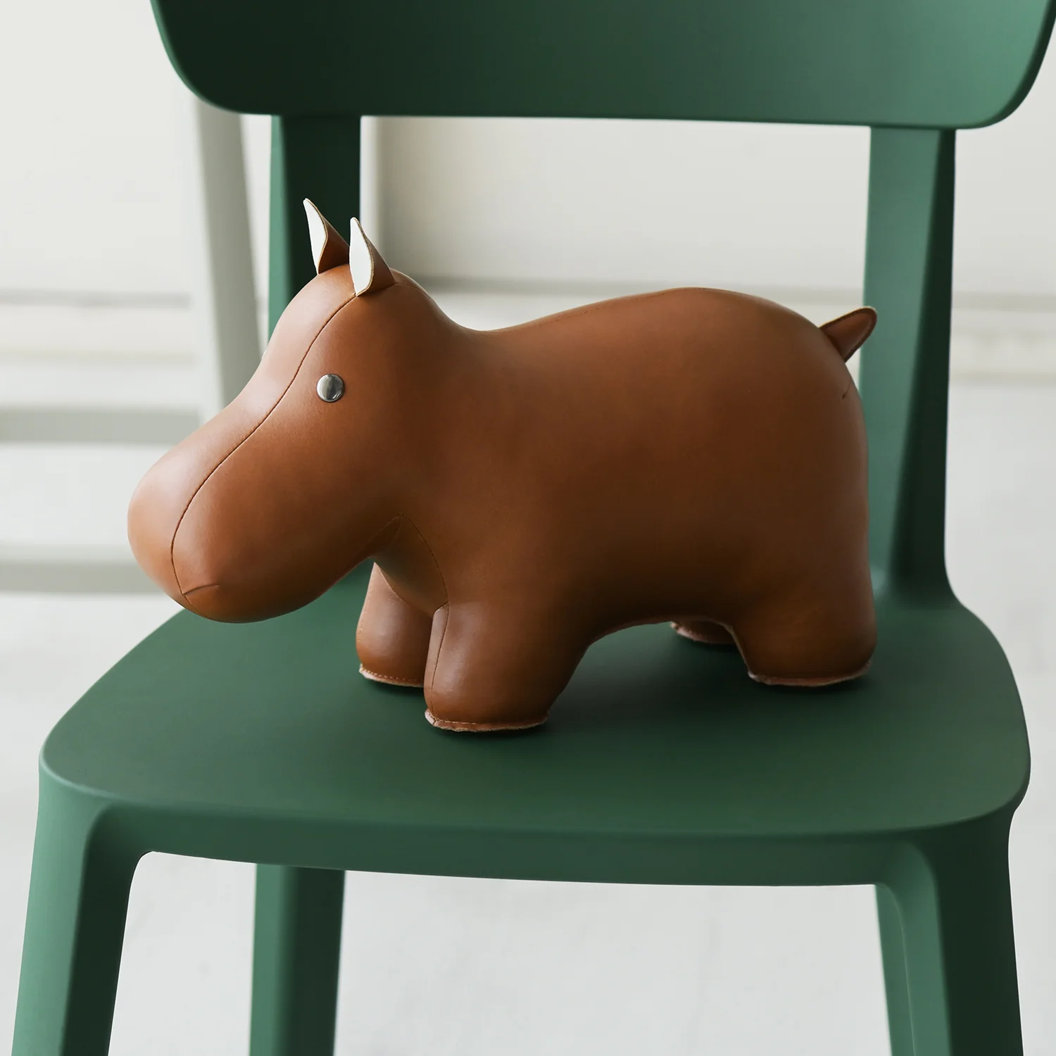 zuny | classic bookend | hippo tan - Image 8